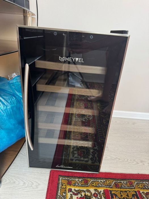 Винный шкаф холодильник