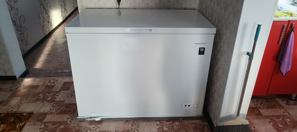 Продам морозильник