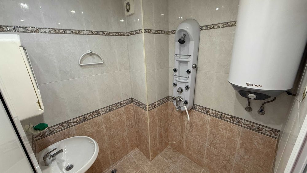 Продава се Тристаен апартамент в Варна, Бриз - 112 кв.м за 1608 €/кв.м - Снимка #12