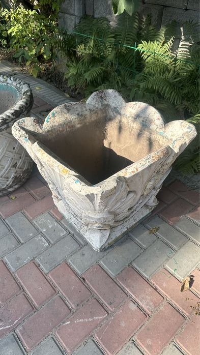 Вазоны, кашпо продам