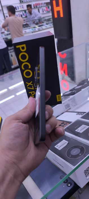 Poco X7 pro 12/512 qora