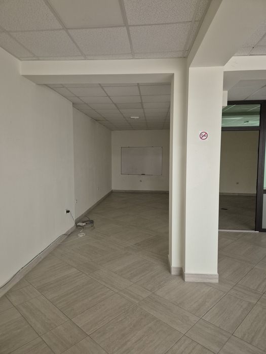 Дава се под наем Офис в Петрич - 180 кв.м за 400 € - Снимка #6