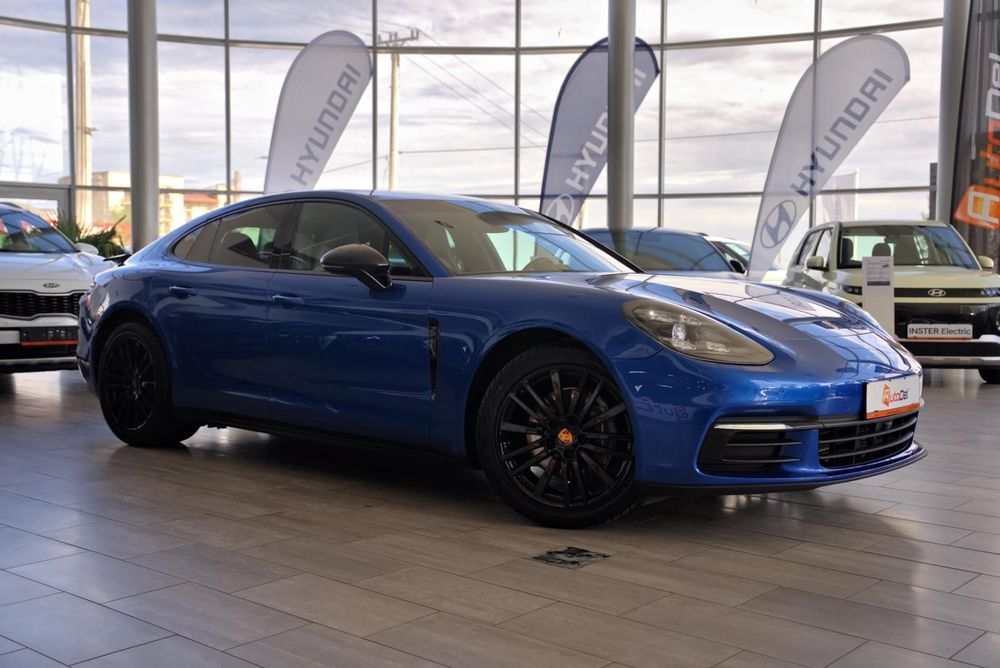 Porsche Panamera Porsche Panamera 4