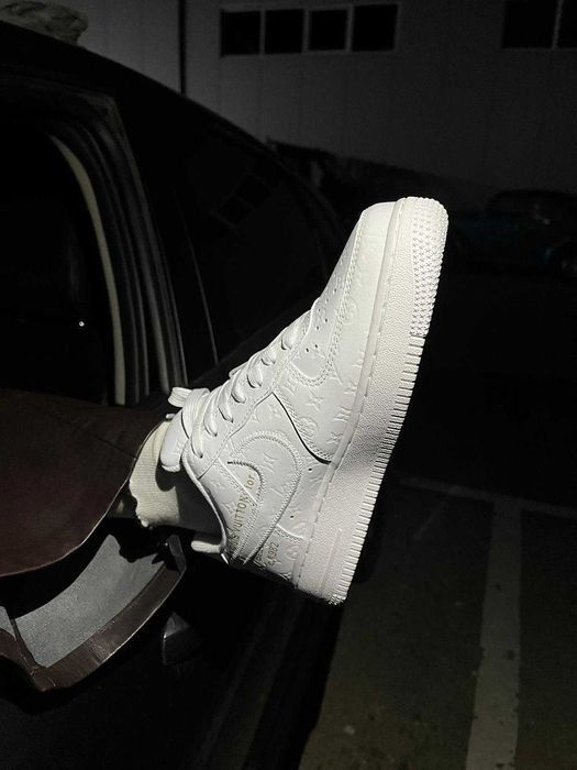 !! Louis Vuitton x Nike Air Force 1 Low 'Triple White' (Размер 39) !!