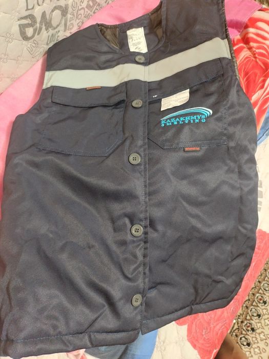 Теплая жилетка жилетка