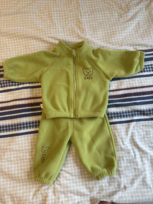 Продам флисовый костюм 80см