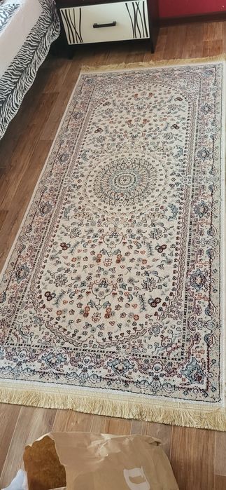 Продам ковры в хорошем состояние