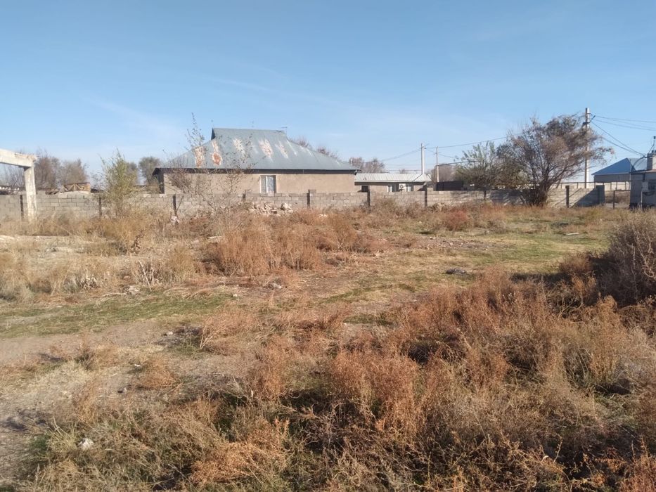 Участок с фундаментом