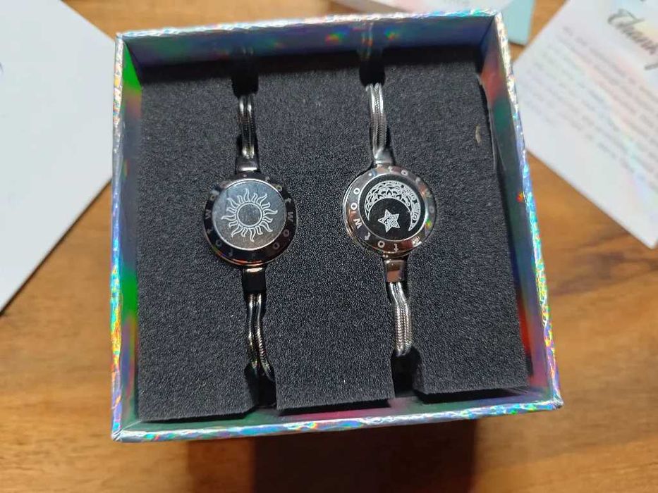 Различни варианти TOTWOO гривни за влюбени - Дизайнерска серия