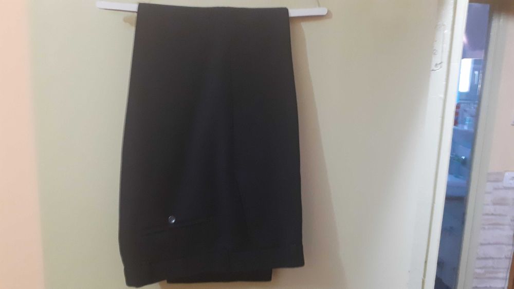 Vind pantaloni barbati de iarna, noi, stofa, nefolositi, mar.52.