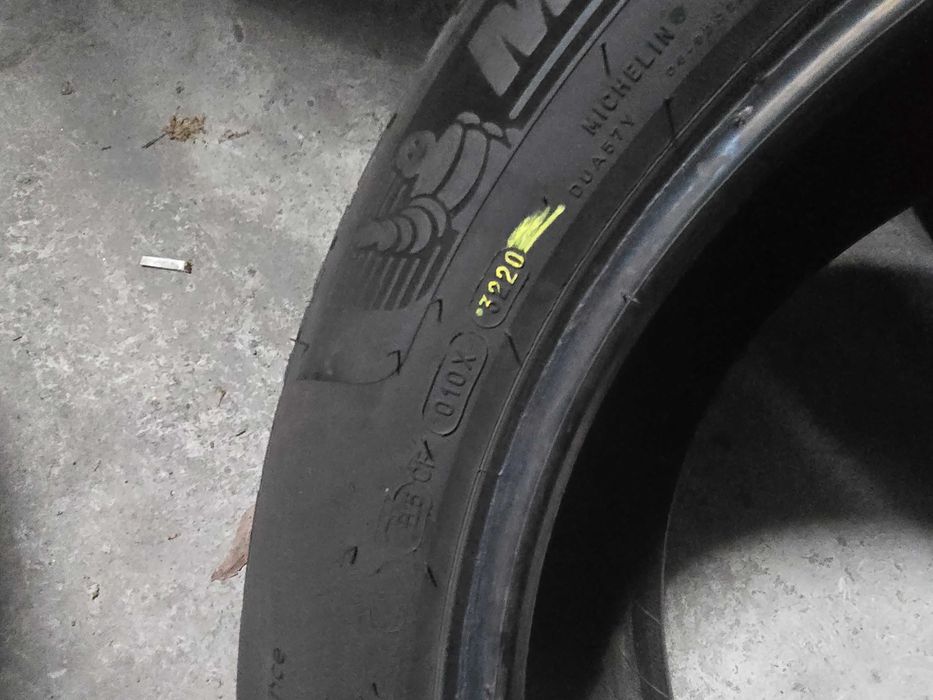 2x  255 55 20 110V Pilot Alpin 5 SUV Iarna