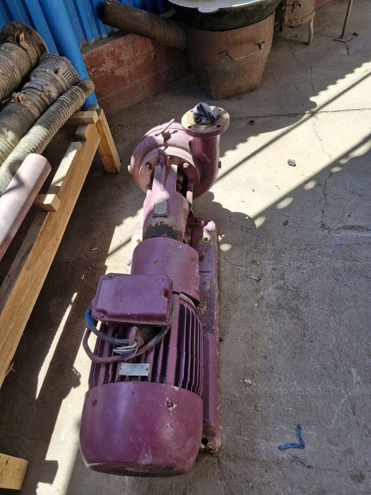 Насосы воденые продам