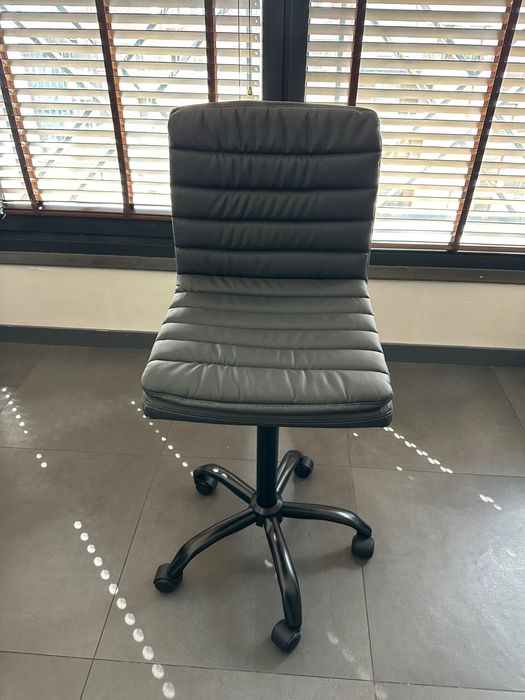 Висок Стол на колелца King с 2г гаранция и безплатна доставка до офис