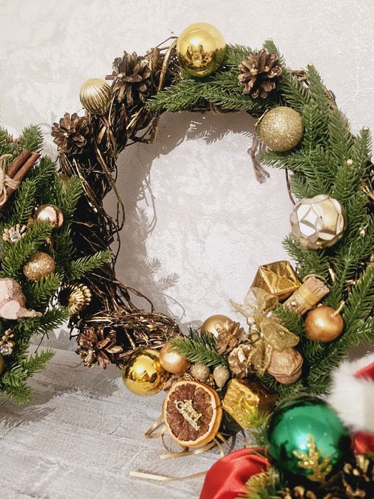 Новогодние венки и декор для дома