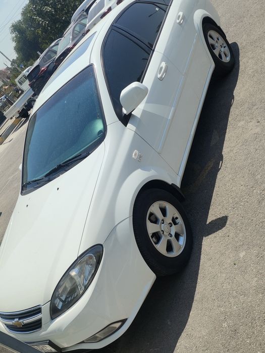 Lacetti 2020 avtomat elegant sotiladi