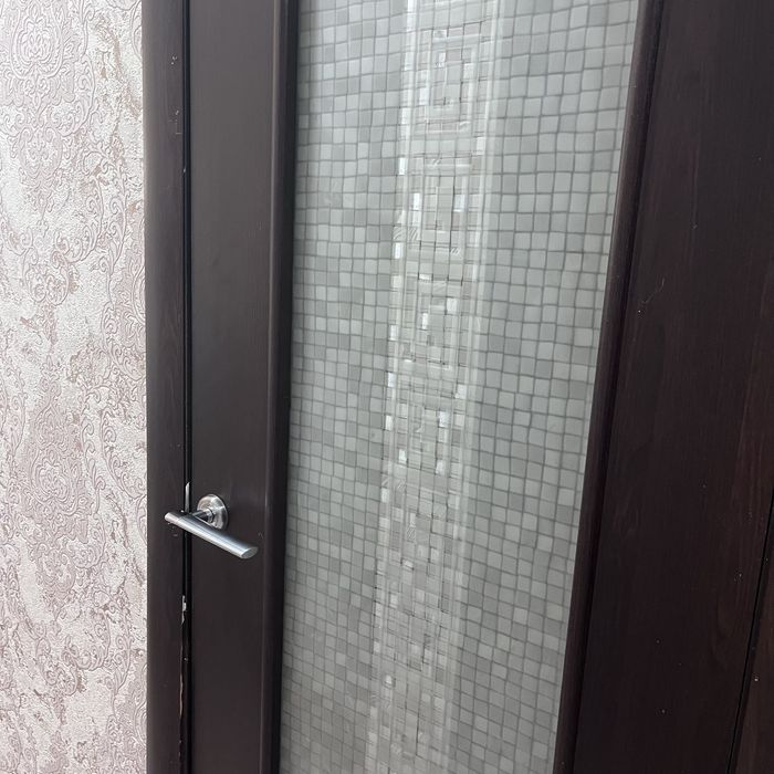 Межкомнатные двери б/у продам