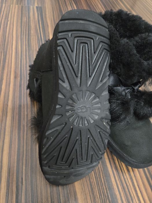 Велурени боти UGG Gita, Черени