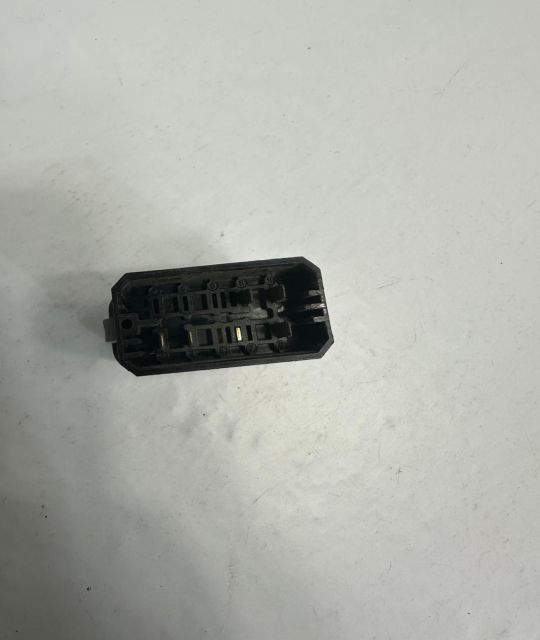 Buton inchidere centralizata  0045450907 Mercedes-Benz Vito W638