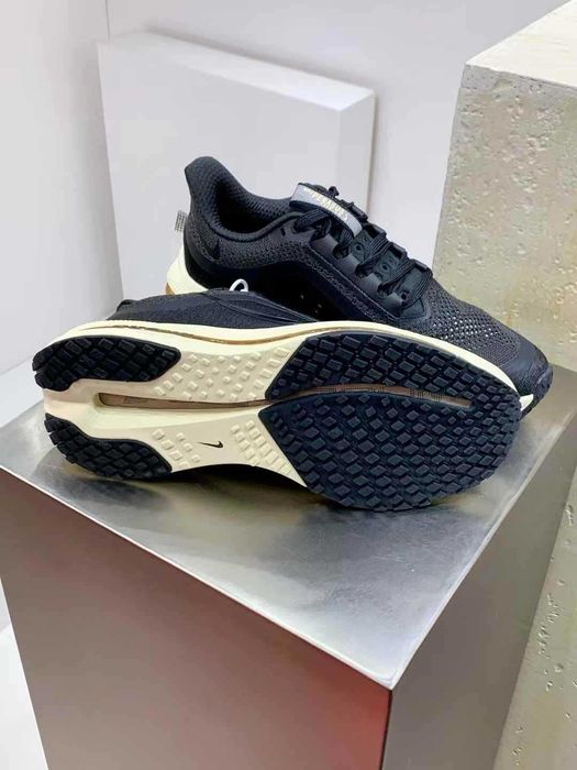 Нови мъжки маратонки Nike Pegasus Premium black/white размер 41 и 42