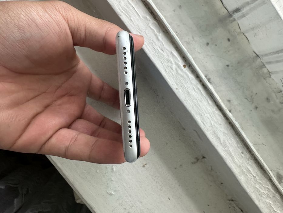 Iphone Se 20 год 128gb