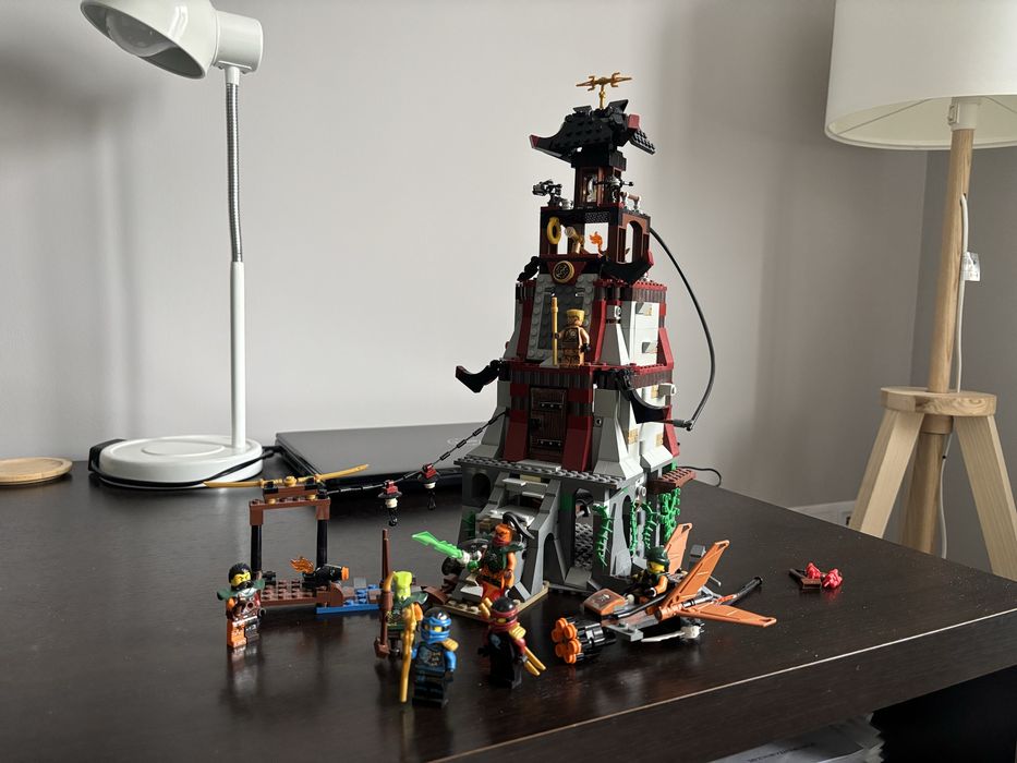 LEGO Ninjago The Lighthouse Siege 70594