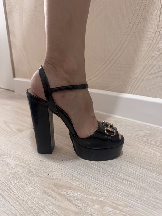 Оригинальные туфли gucci