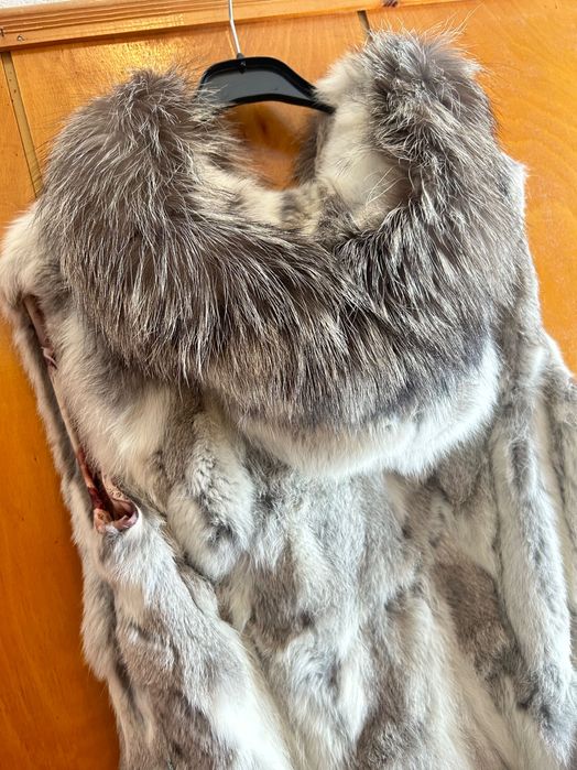 Дамски елек от заешка кожа