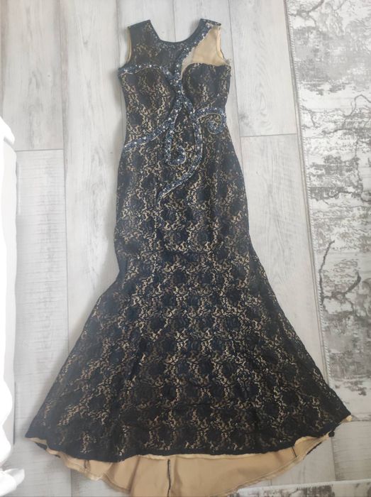 Рокля дълга. Официална