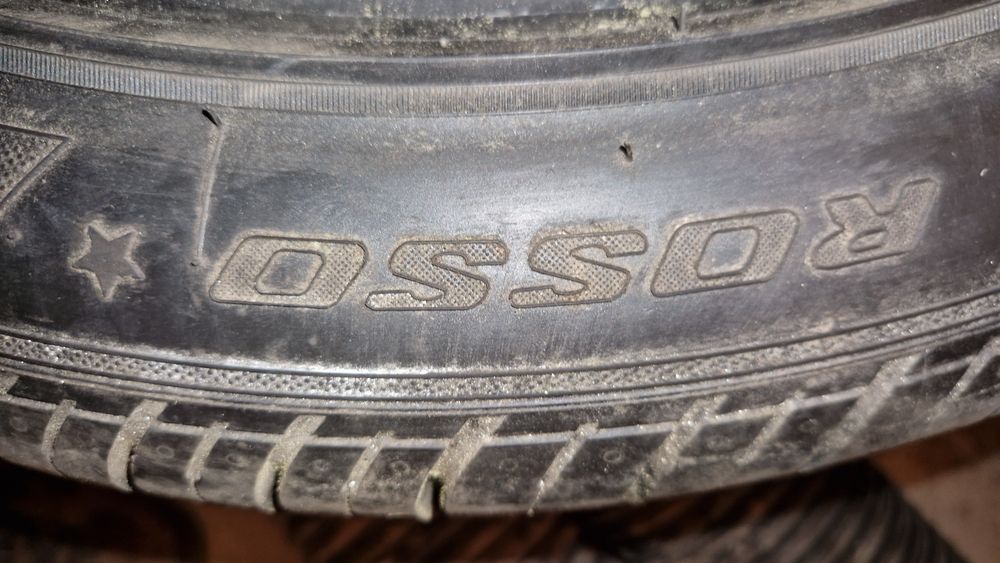 Гуми Pirelli-275/40/19-2бр.