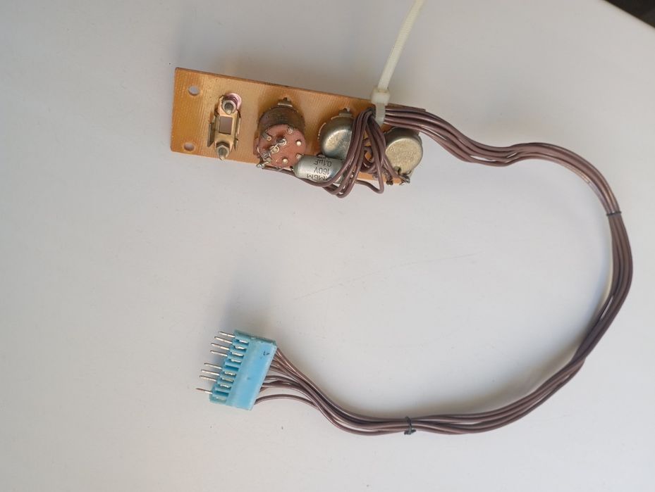 Продам электронные компоненты