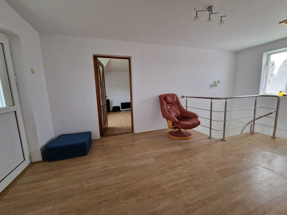 Vila P+1, caramida + a doua  casa de BCA, teren 8000mp