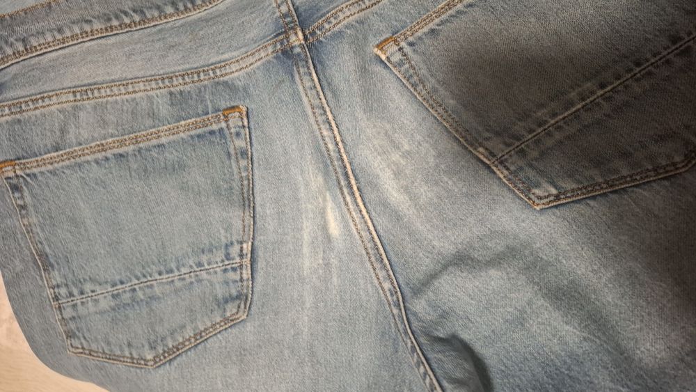 Джинсы -оригинал!!!