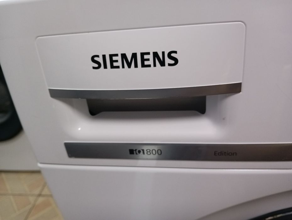 Комплект пералня и сушилня с термопомпаSiemens IQ800 2 години гаранция