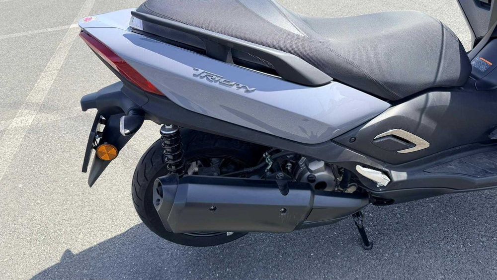 Yamaha Tricity 300 - 211 km - ca nou