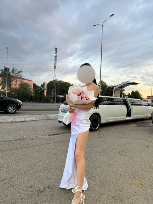 Нежное белое платье, идеально подйодет к любому мероприятию