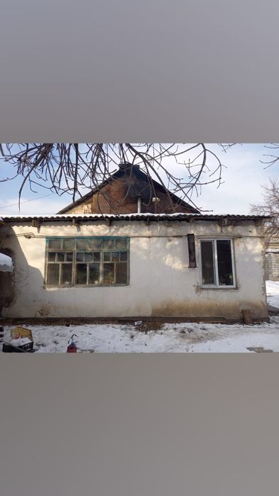 Уй сатылады береке базардын касында