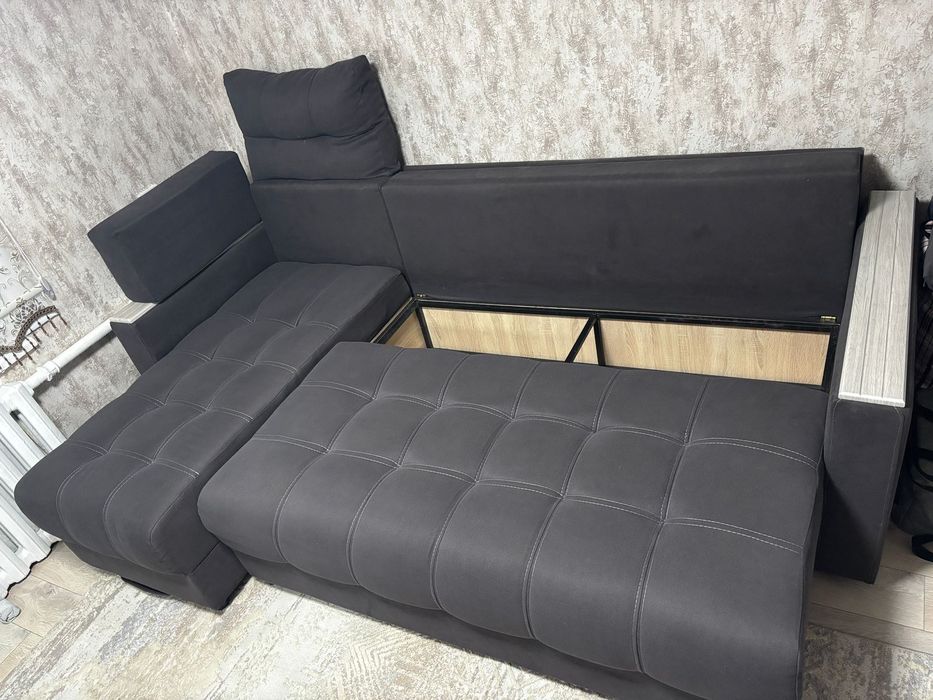 Угловой раскладной диван