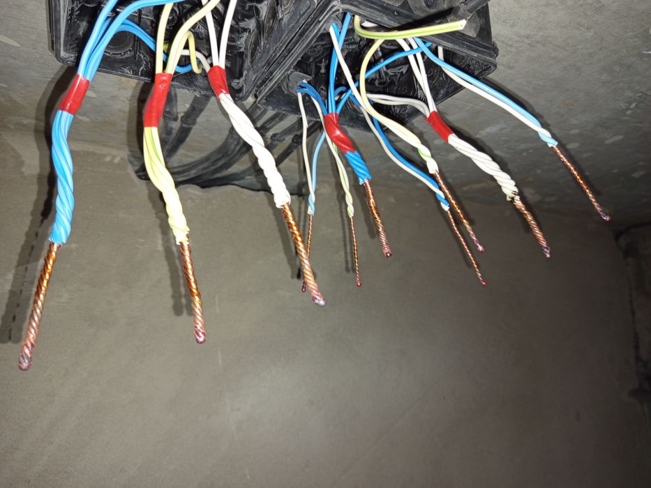 Услуги электрика 24/7