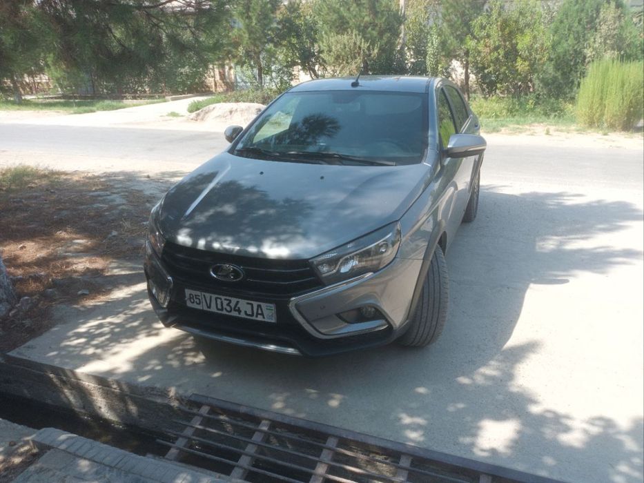 Lada Vesta croos 1.8