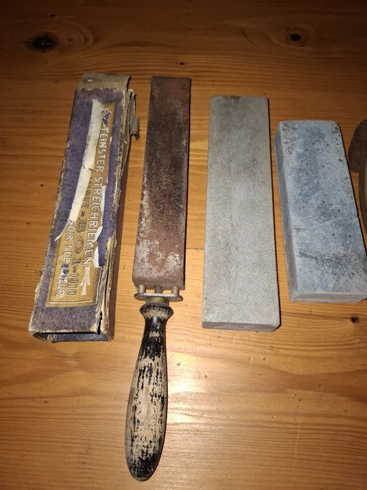 Продавам точила за ножове