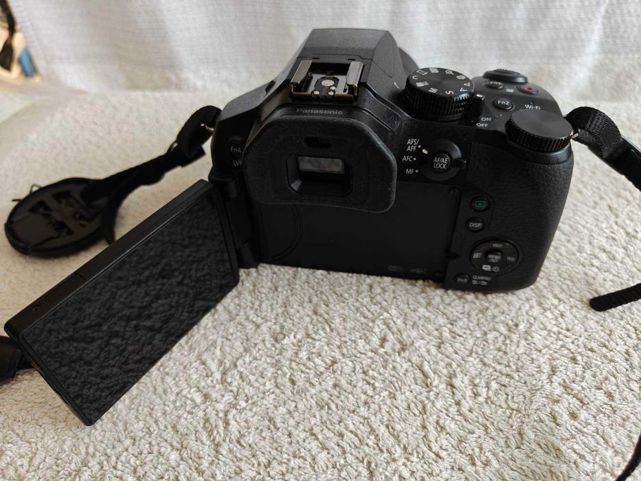 Panasonic Lumix DMC-FZ300 – Почти нов, използван само 3 пъти!