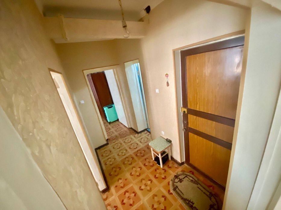 (4) Продается квартира в центре. Ц-1. 2/3/9  60м2
Район: Ц-1
Орие