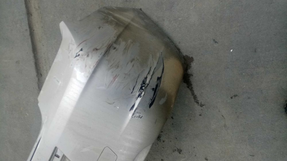 продам бампер от шевроле кобальт