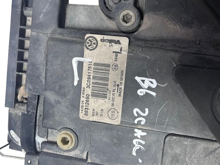Far Stanga Cu Lupa Si Bi Xenon Europa Volkswagen Passat B6 2005 - 2010 89312650