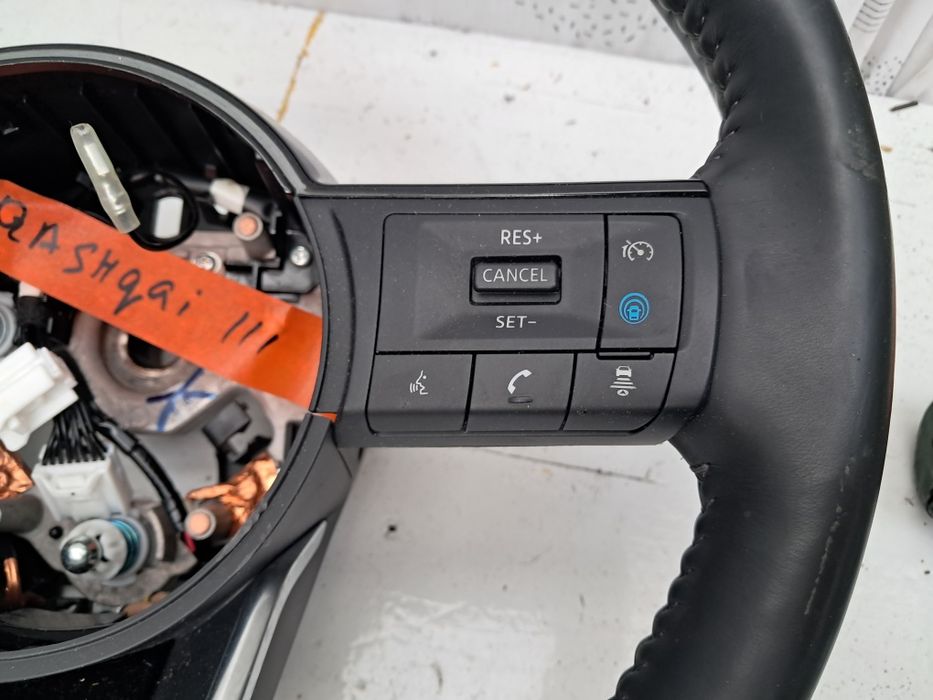 Волан Nissan Qashqai  Nissan Ariya