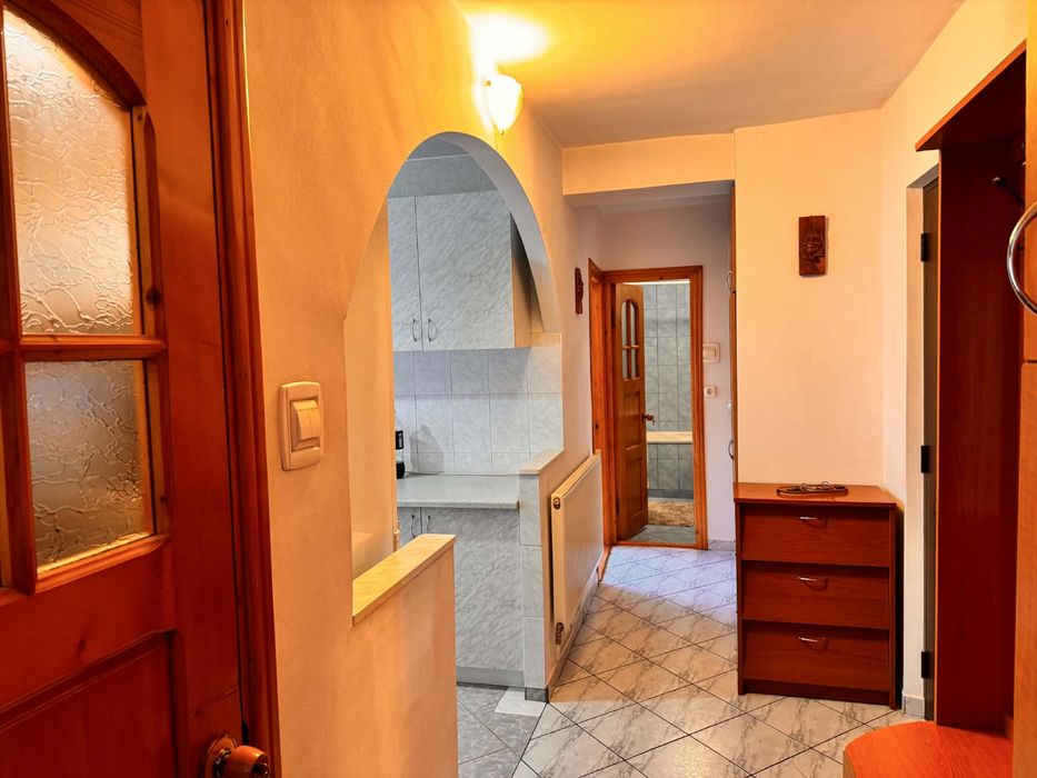 Apartament 2 camere de închiriat
