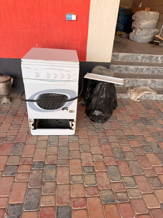 Продам газ плиту