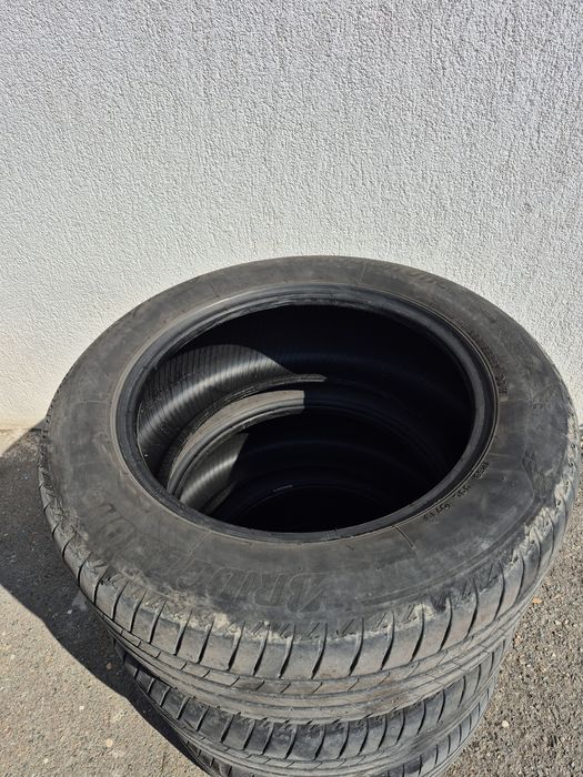 Vand 3 Anvelope BRIDGESTONE ,dimensiunea 235/55/17,99w,TURANZA,T005