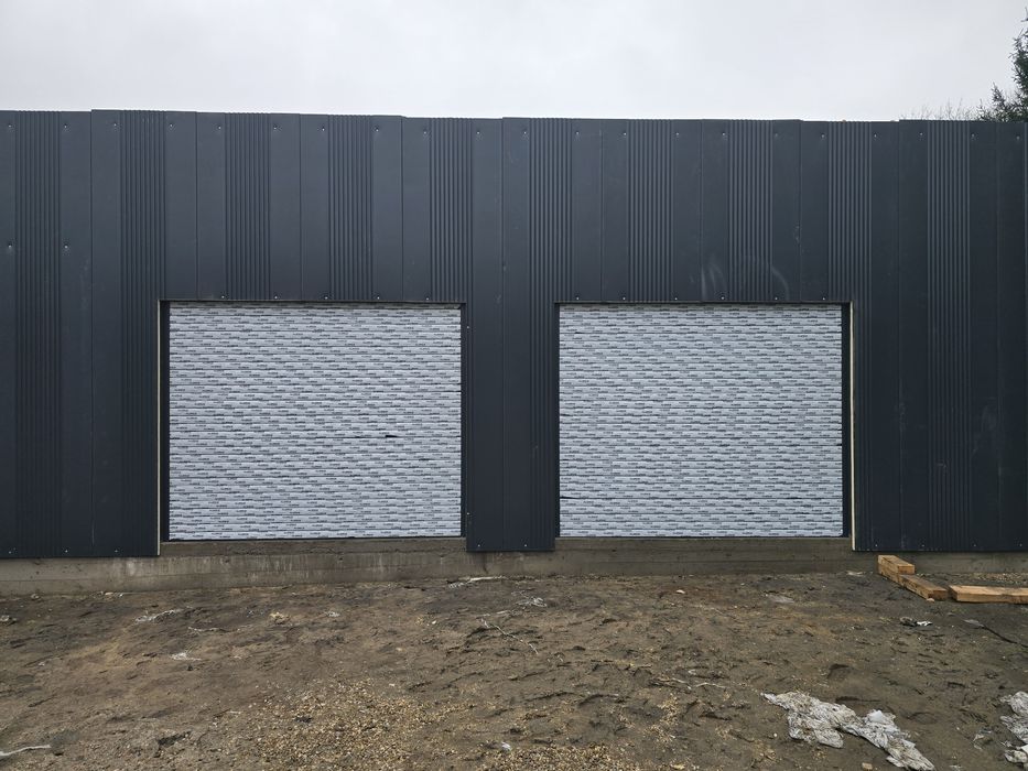 Usa garaj aluminiu tip rulou