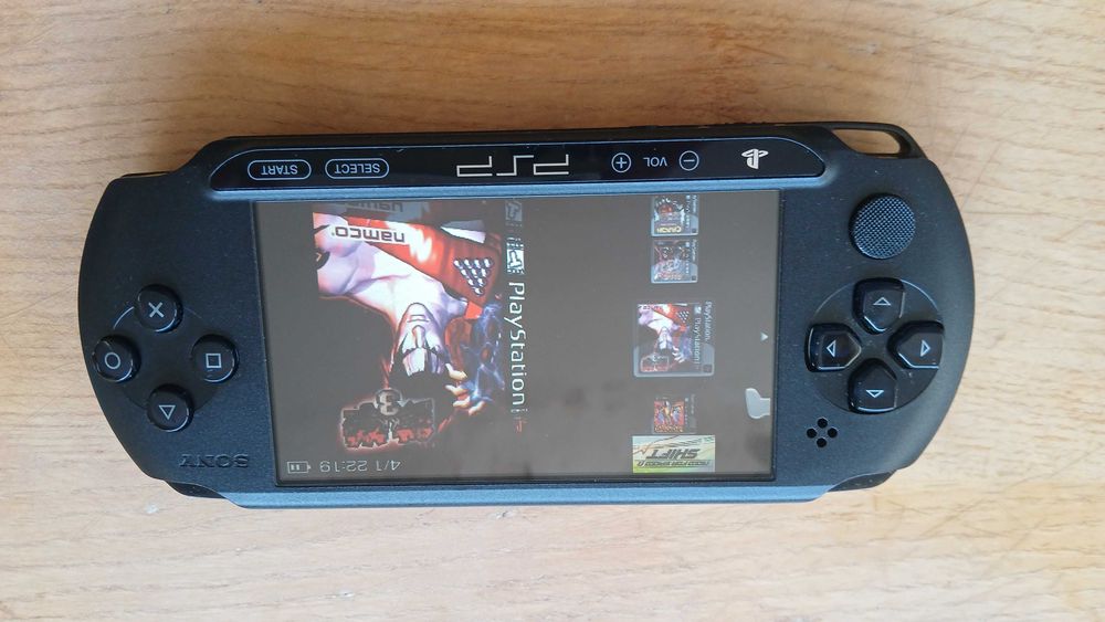 Consola playstation portabil / psp Street modata, card 64gb, FIFA, GTA